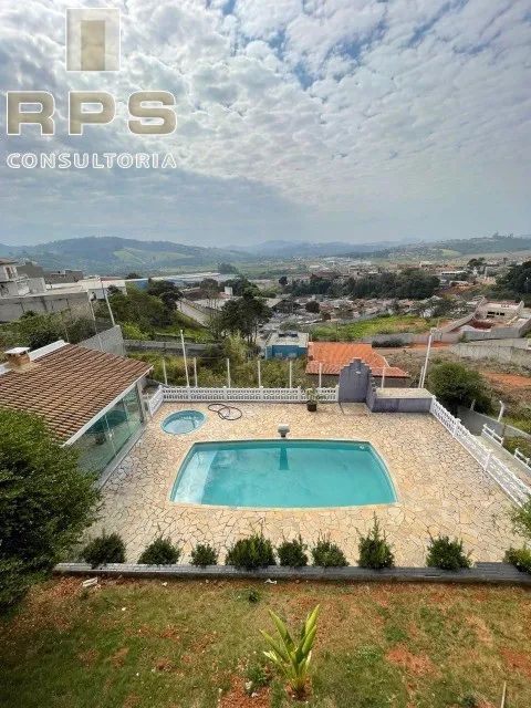 Casa em Bom Jesus dos Perdões no Condomínio Country Felix