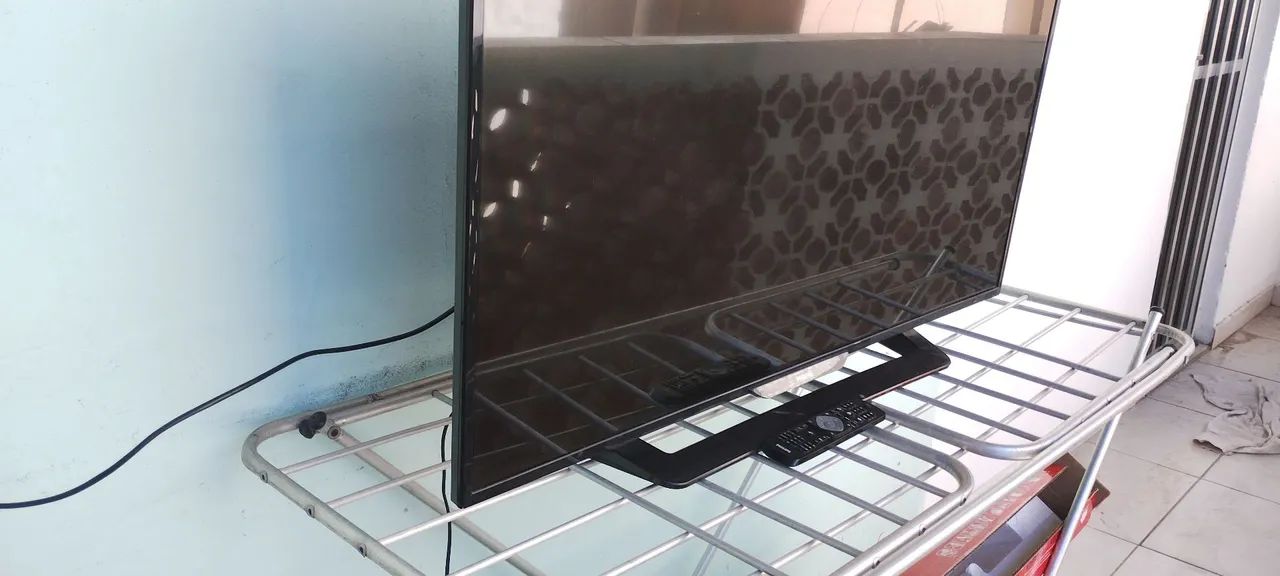 TV Phillips LCD 43" - Foto 2