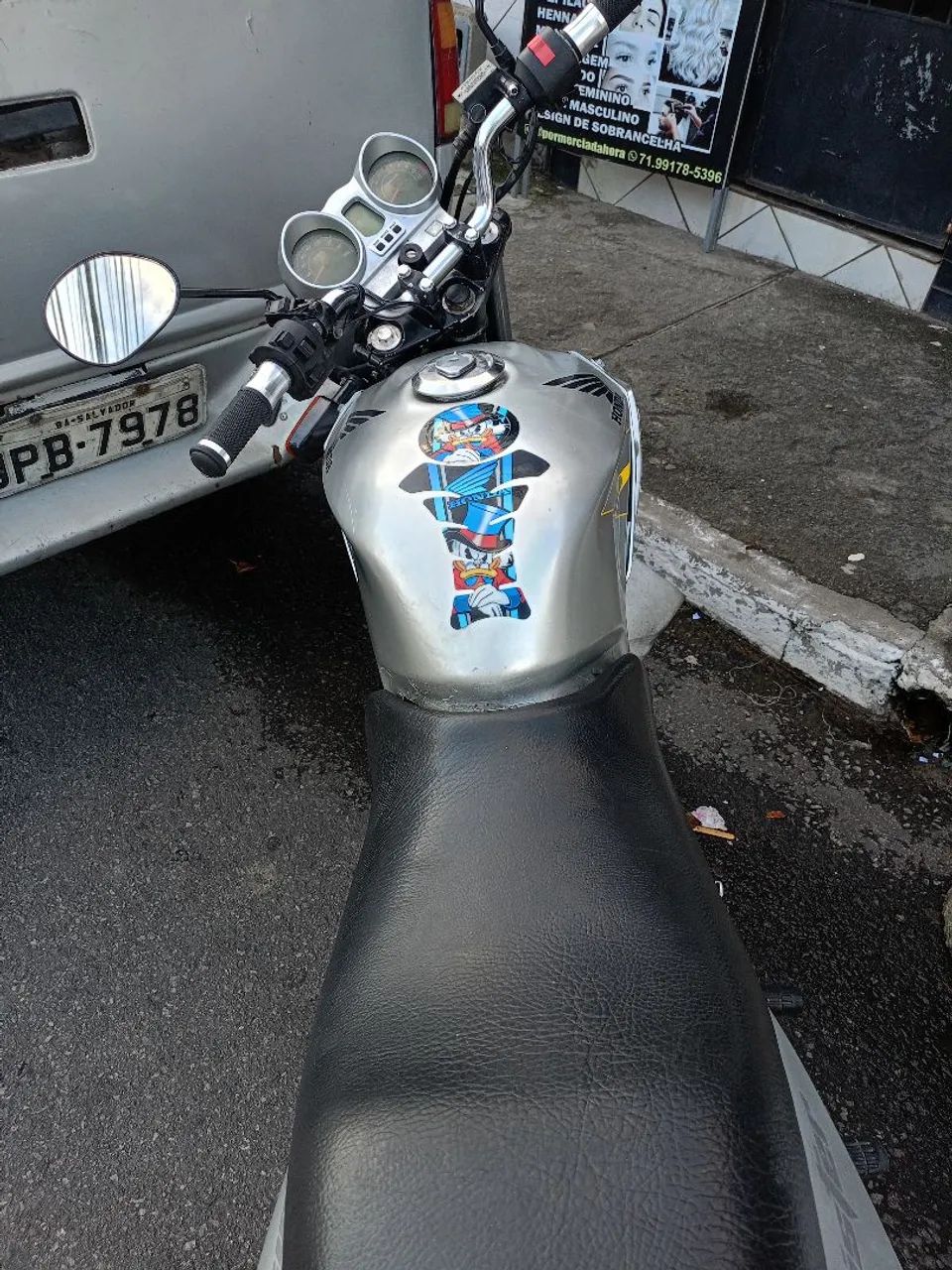 Moto Twister 250 devendo 900 de multa DUT e documento - Foto 3