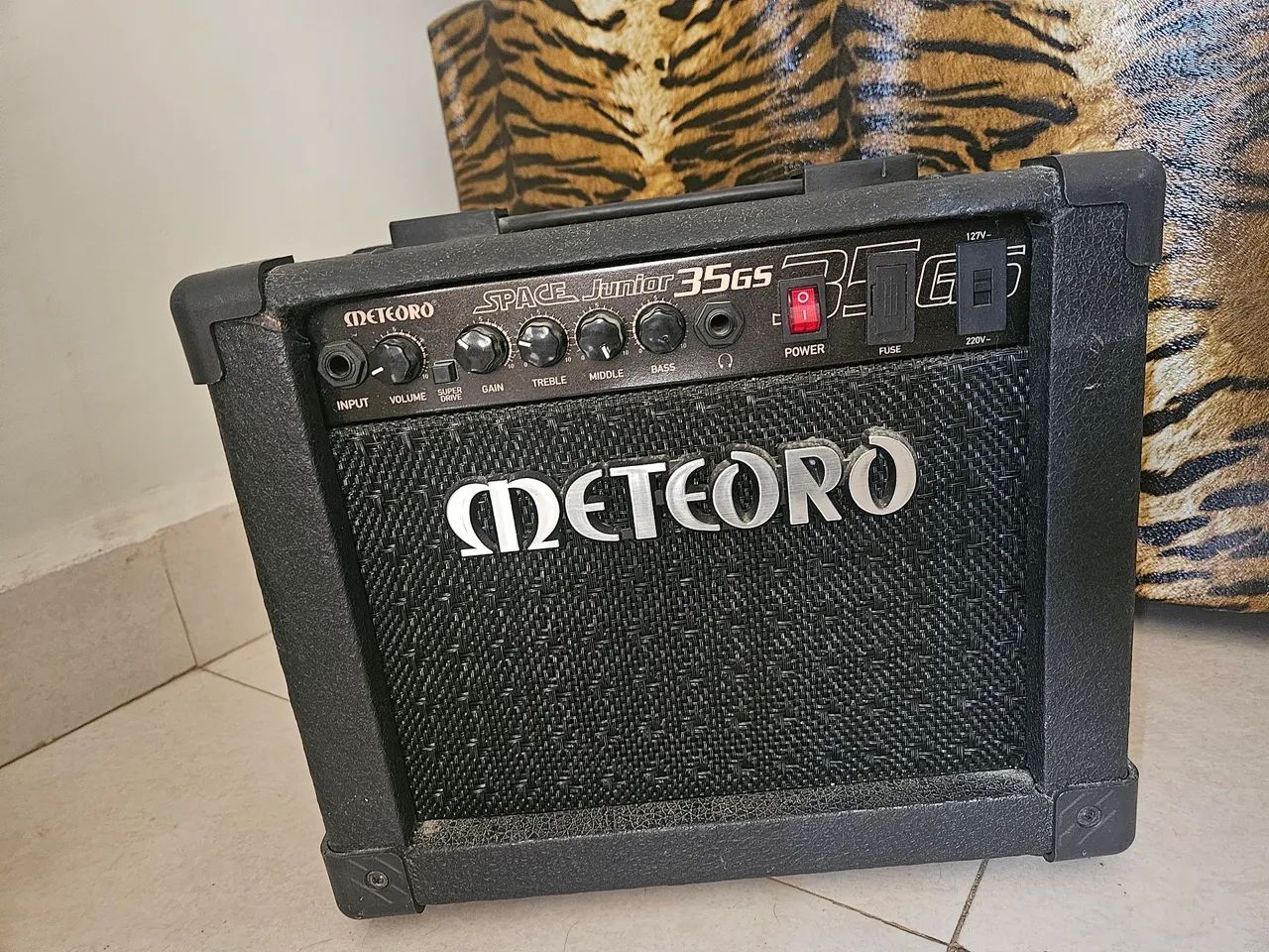 Kit guitarra, cubo e pedaleira - Foto 4