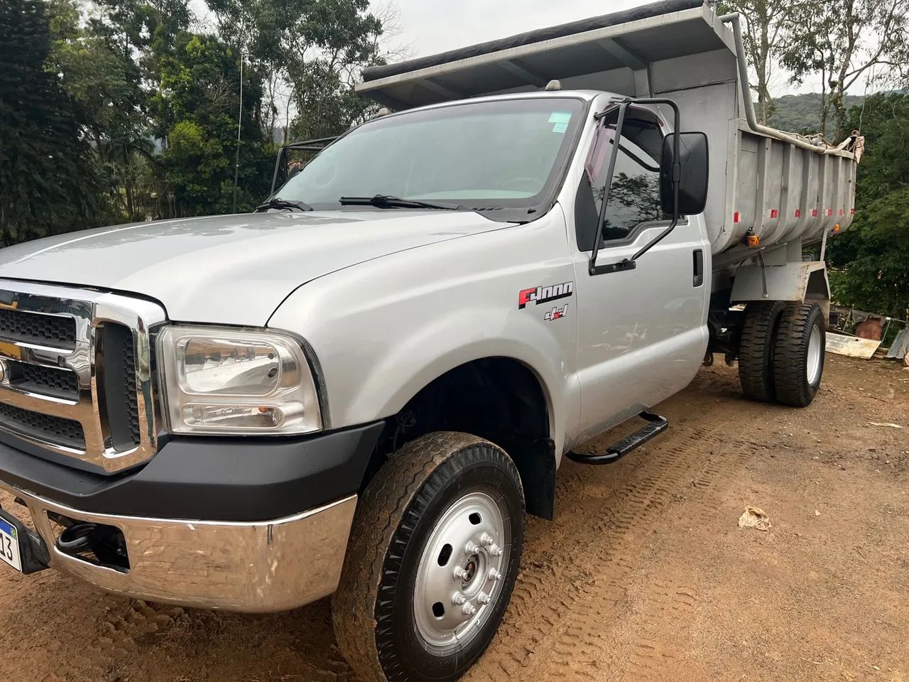 Caminhão Ford f4000 Caçamba 4x4 traçado