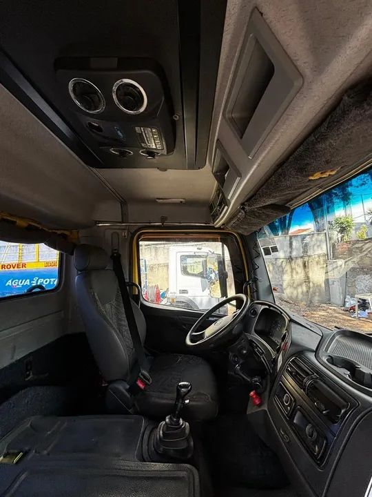 Mercedes Benz 1719 Pipa 2013 - Foto 4