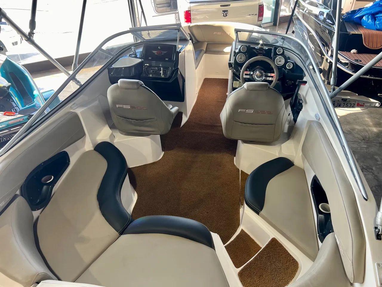 LANCHA FS 205 MOTOR 135 - Foto 15