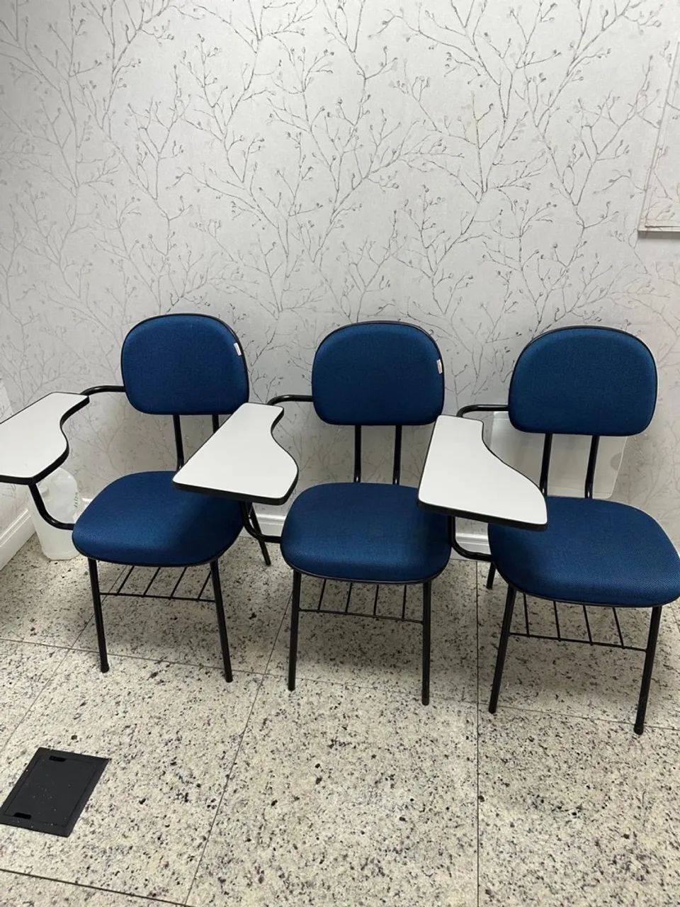 CADEIRA UNIVERSITÁRIA SECRETÁRIA COM PORTA LIVROS - Foto 3