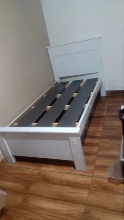 Cama com pouco tempo de uso