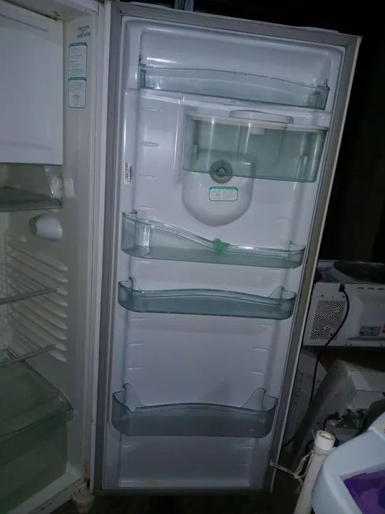 Geladeira Frost-free 360 litros 220v - Foto 2