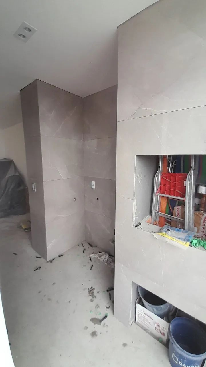 Revestimento de banheiro e cozinha