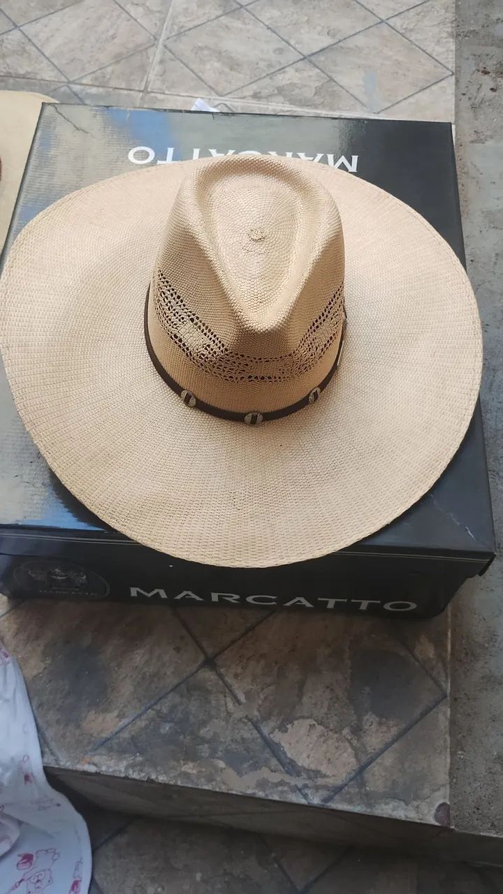 Dois chapéus  - Foto 2