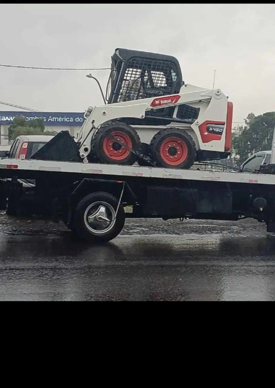 Mini carregadeira Bob cat 450