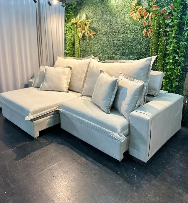 Sofá Retratil e Retratil no Linho 2.50cm - Foto 2