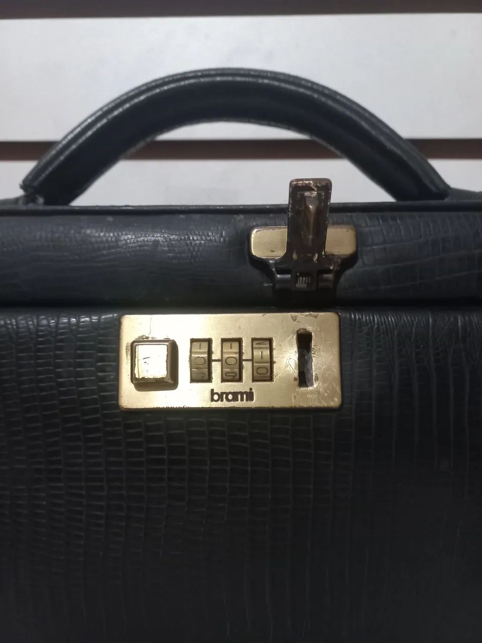 Maleta executiva Brami  Antiga couro  - Foto 2