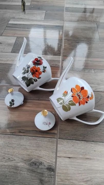 Bules porcelana pozzani perfeitos 
