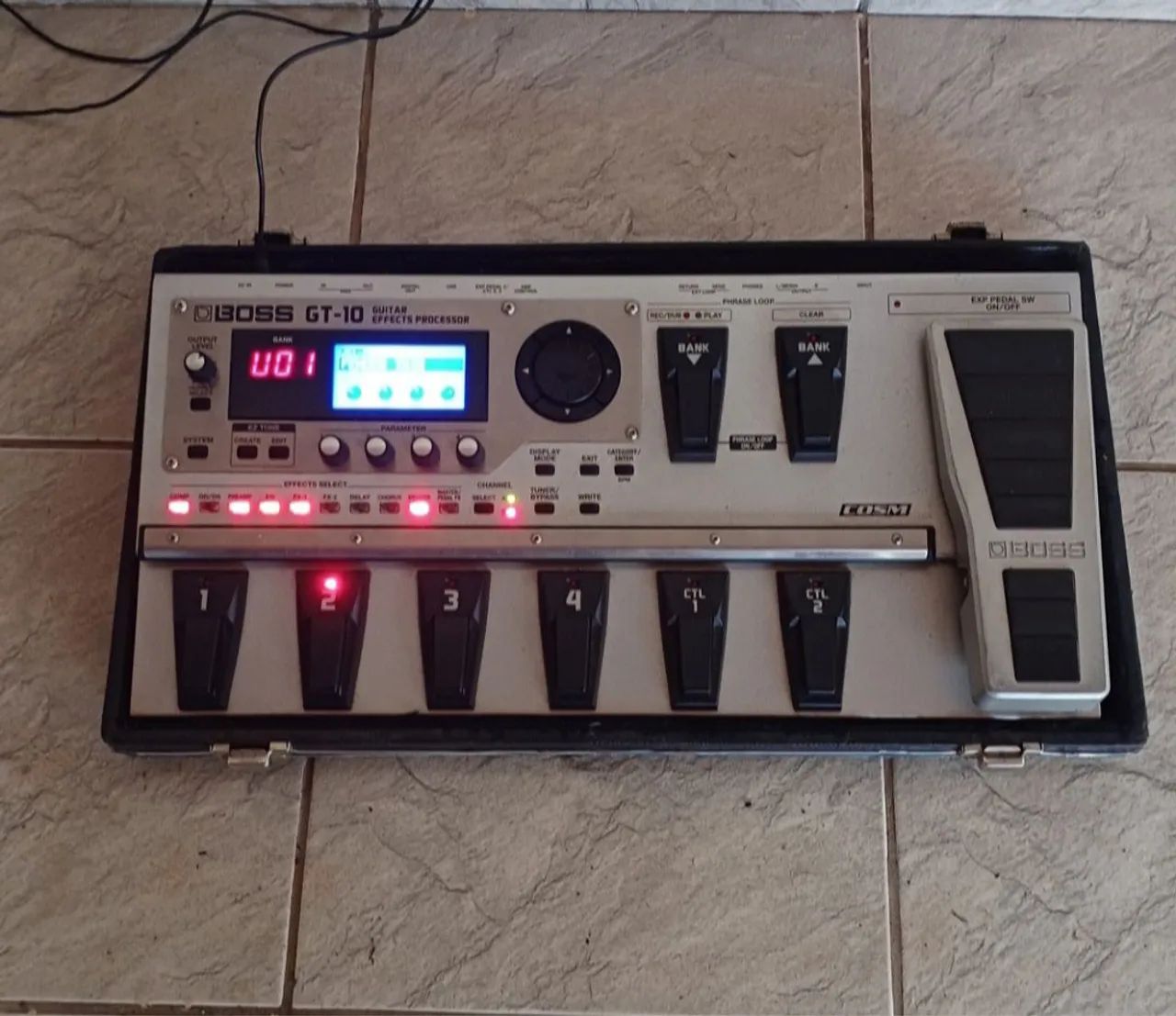 その他 BOSS GT-10 Pedaleira boss gt 10 - Instrumentos musicais - Parque Cuiabá