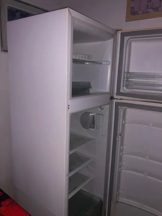 Geladeira cônsul CRM33 frost free 263L - Foto 2