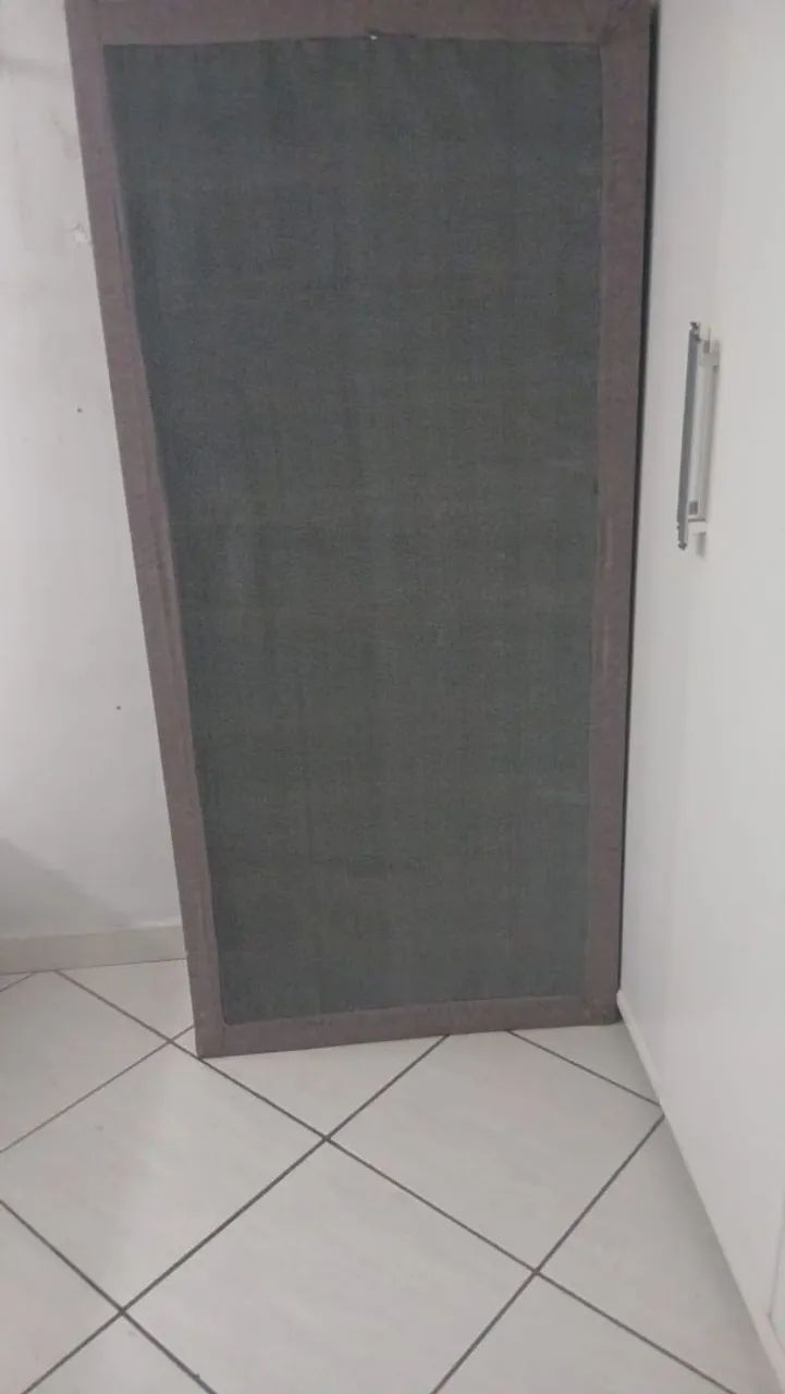Vendo base de cama de solteiro 