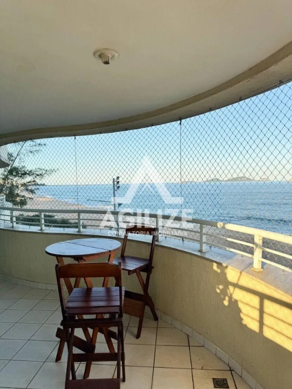 Apartamento com 2 dormitórios à venda, 72 m² por R$ 549.000 - Cavaleiros - Macaé/RJ