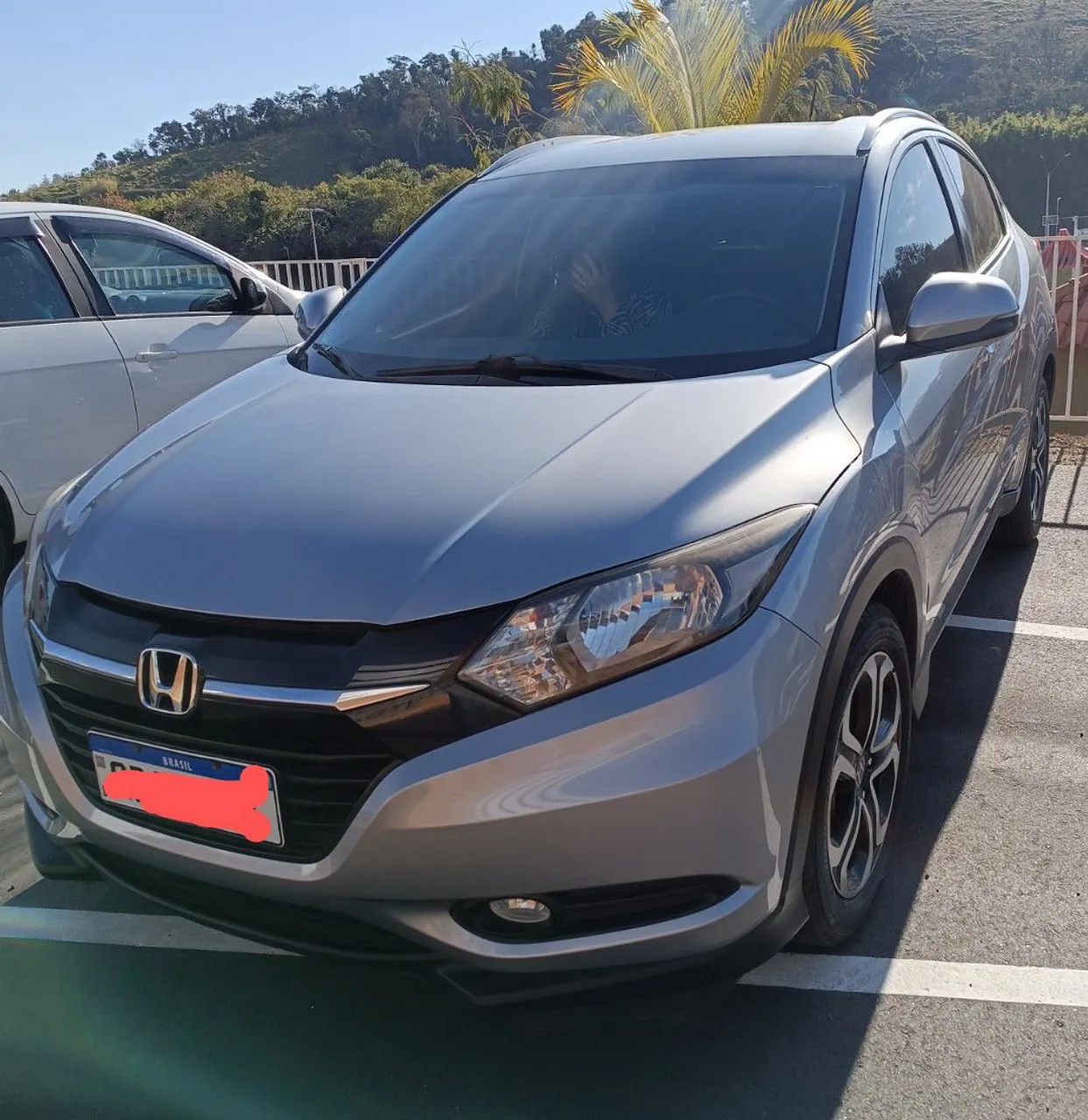Vendo HRV EX, 1.8, cor prata, carro top de linha