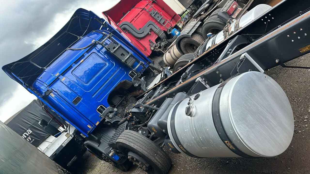 Caminhão Scania P310 - Excelente estado - Foto 6