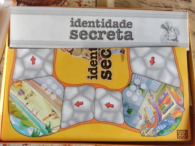 Identidade Secreta - Jogo tabuleiro da Grow Completo - Foto 2