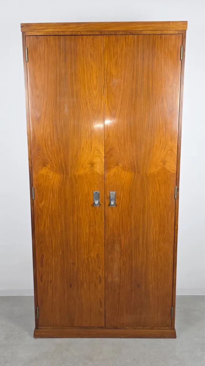 Armário década de 40 