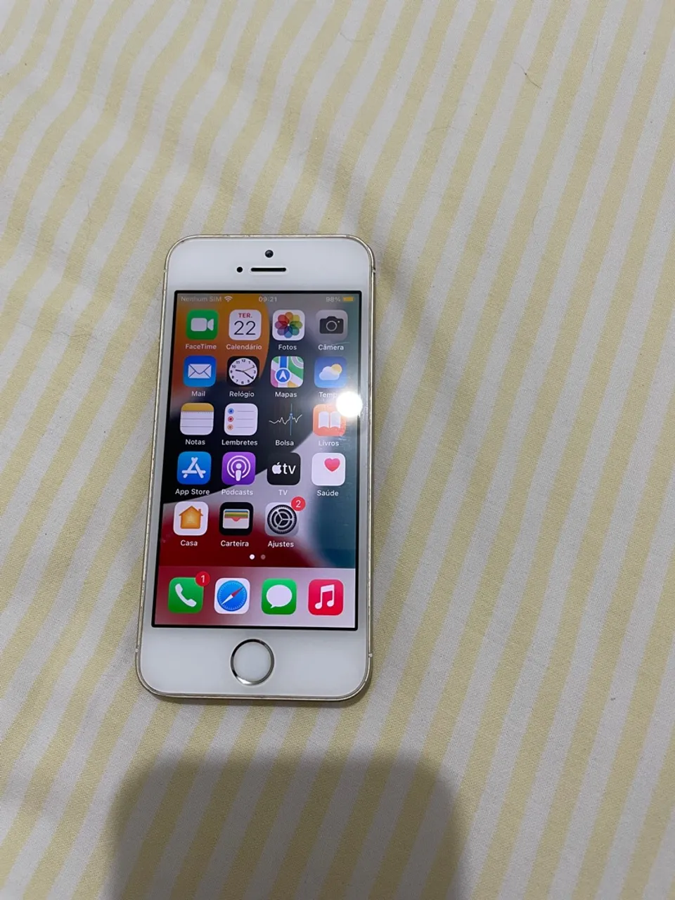 iPhone SE