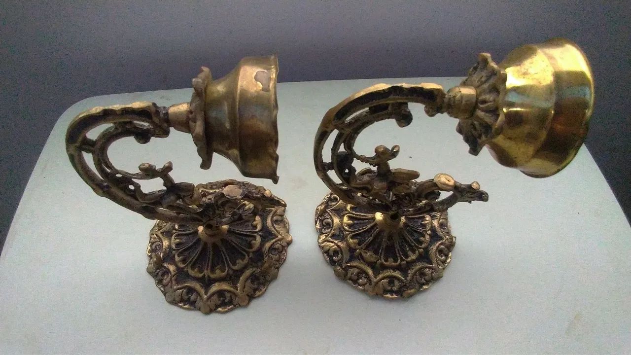 Base  arandelas  metal fundido antigas  - Foto 2