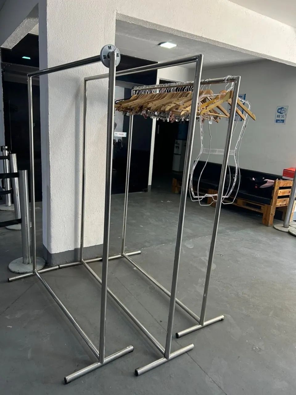 EXPOSITOR DE ROUPA EM AÇO INOXIDÁVEL (ARARA) - Foto 6