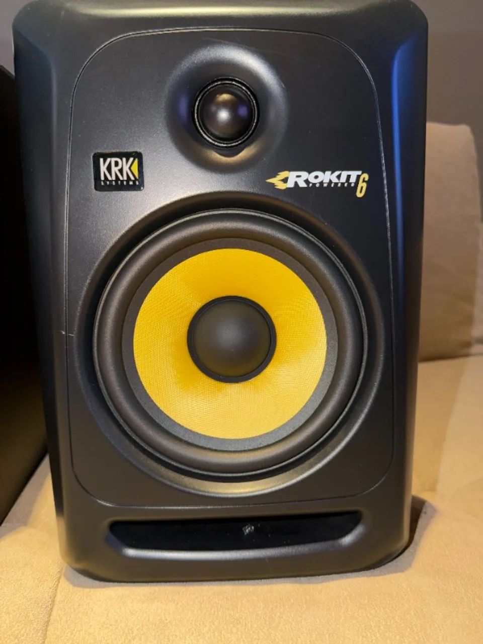 Par de Monitores KRK Rokit 6 + Cabos - Foto 3