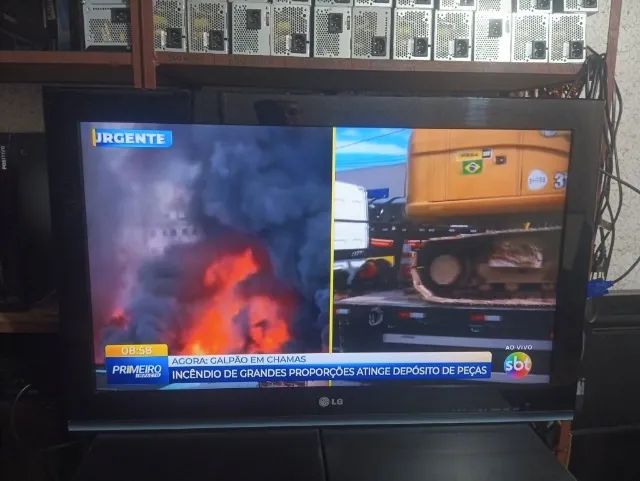 Vendo tv LG 32 polegadas modelo 32LK451C em perfeito funcionamento sem base sem controle n - Foto 5