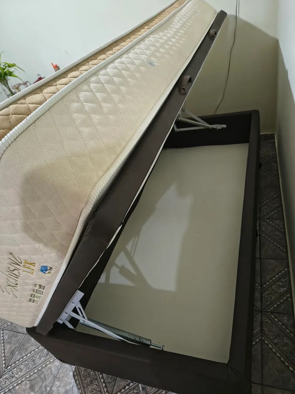 CAMA DE SOLTEIRO BAÚ COM COLCHÃO  - Foto 3