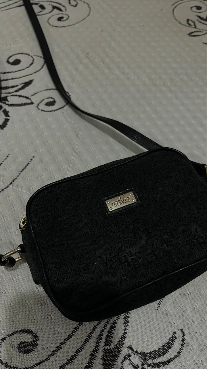 Mini Bolsa Victor Hugo Original de couro  - Foto 3
