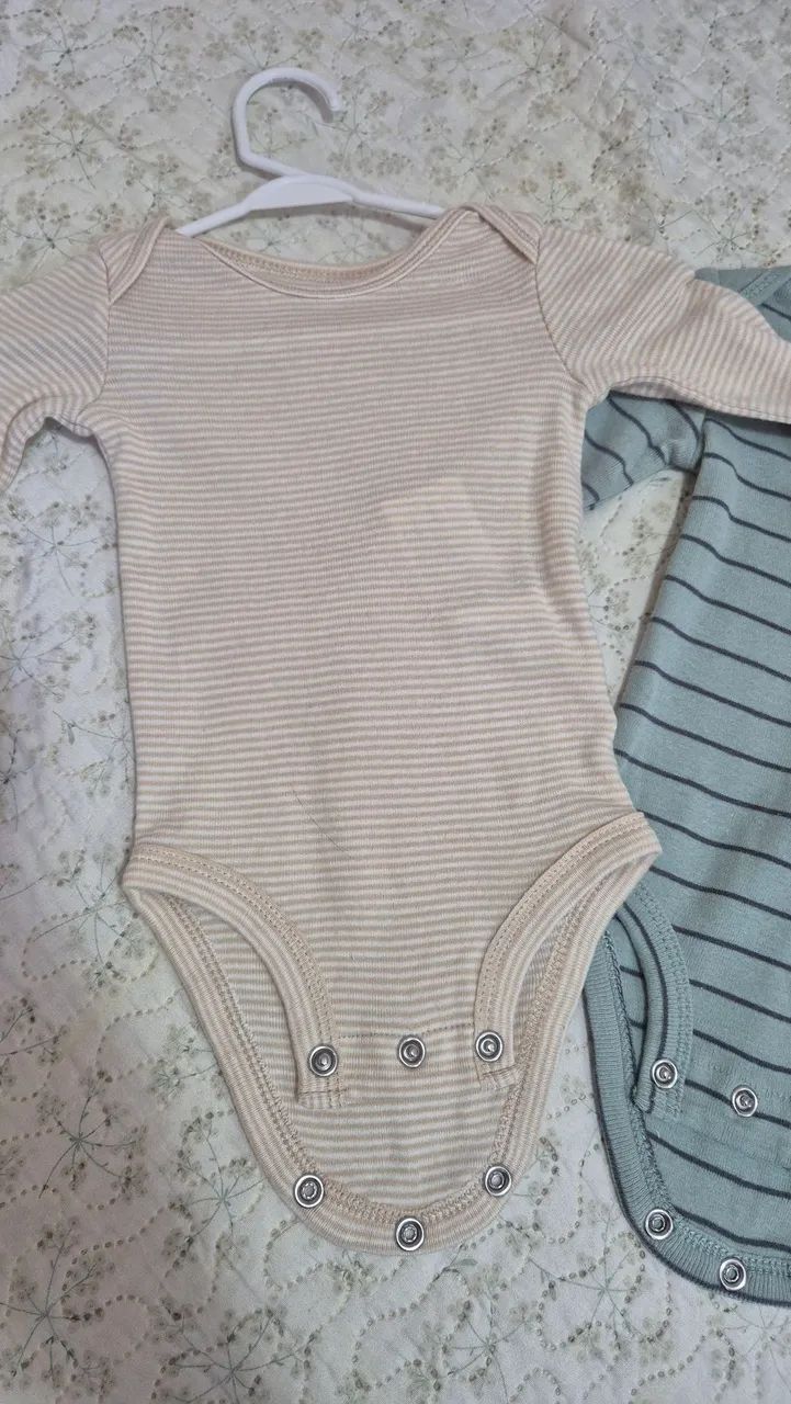 Body Carters RN veste até 3 meses