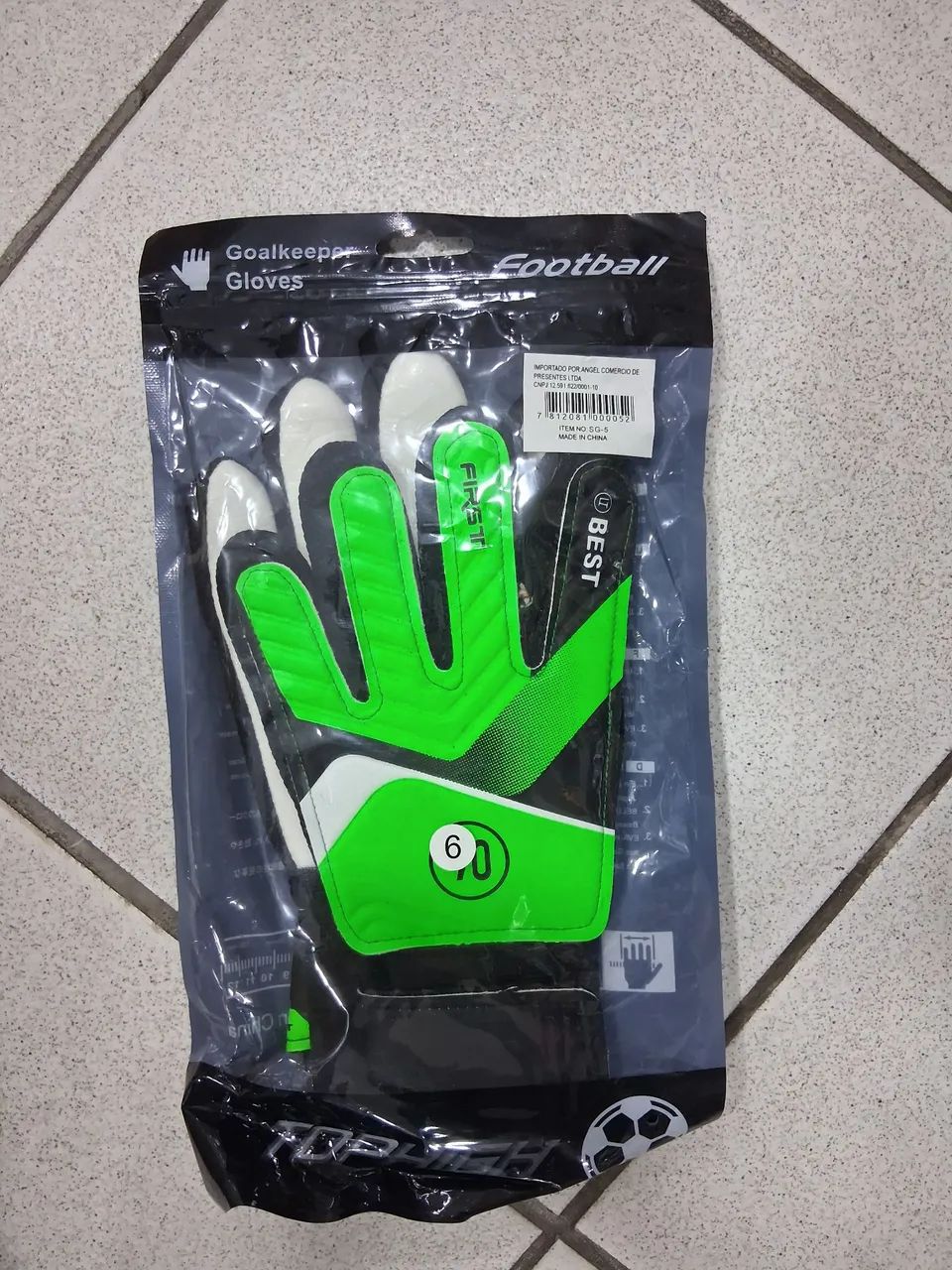 Luvas  de goleiro infantil TAMANHOS  5 , 6 ,7 ,E 9