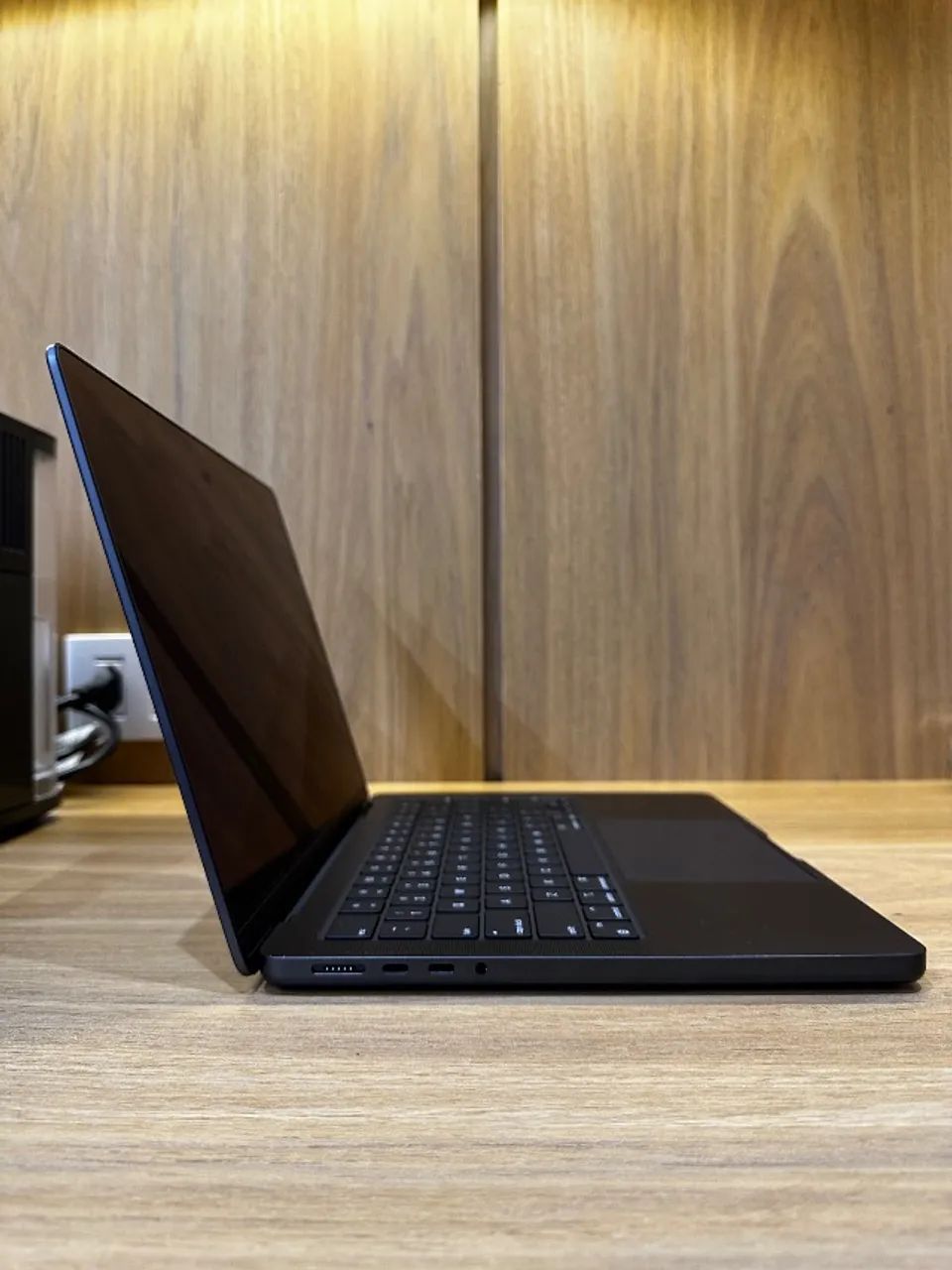 MacBook Pro 14