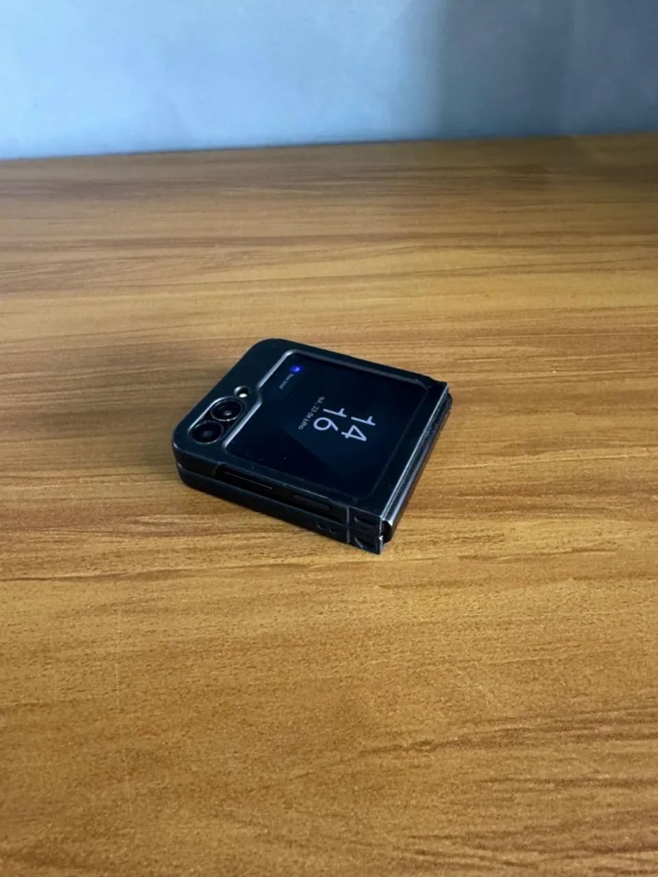Smartphone dobrável Samsung Z Flip 7 FE - Foto 4