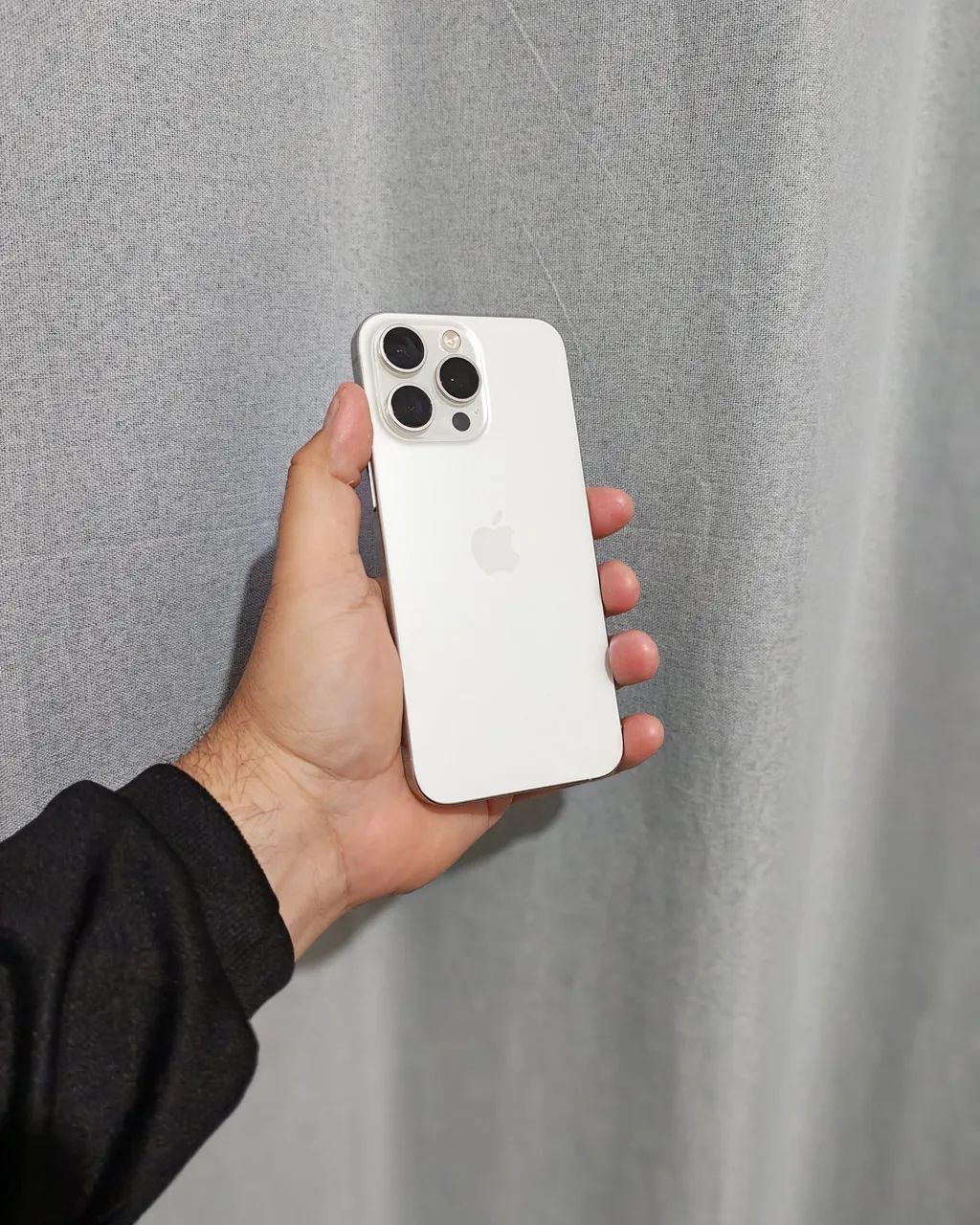 Vendo ou troco iphone 15 pro Max  - Foto 2
