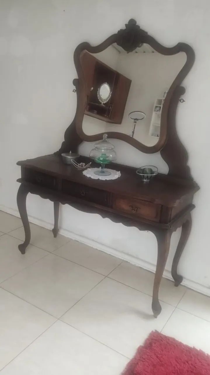 Penteadeira antiga 