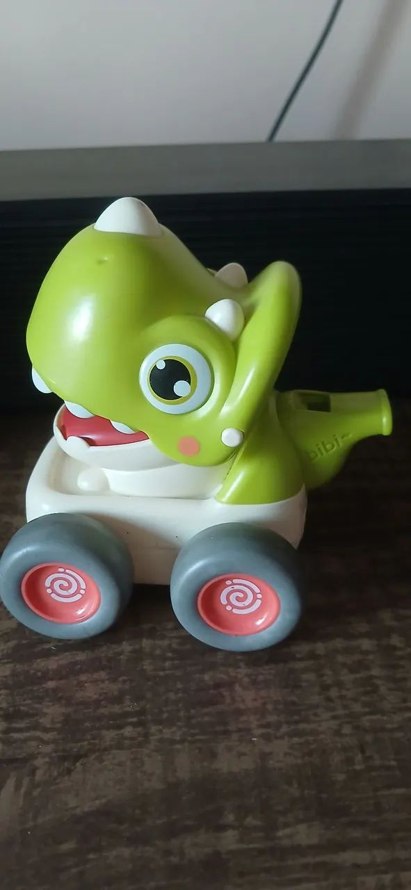 Carrinho Dino com fricção e apito - Foto 4