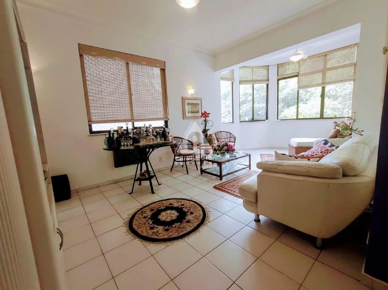 Venda de Apartamento em Lagoa - 3 Dormitórios e 1 Suíte - Foto 2