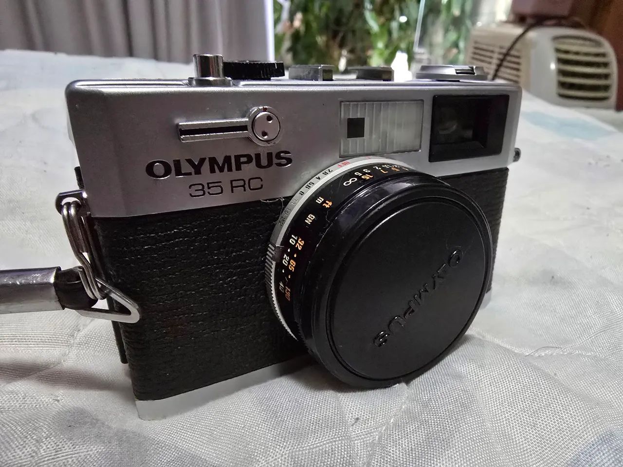 Câmera Olympus 35 RC, revisada, testada com filme. Impecável
