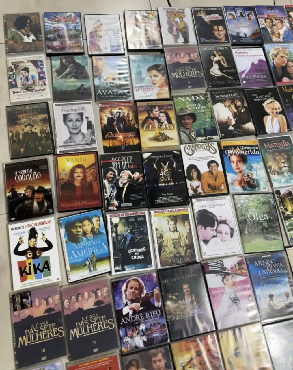 VENDO COLEÇÃO DE DVDs, BLU-RAYS E VHS - Foto 2