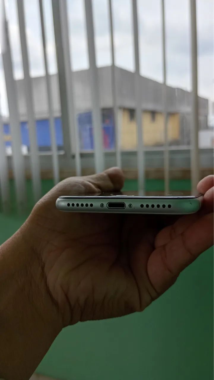 Vende-se iPhone S.E - Foto 5