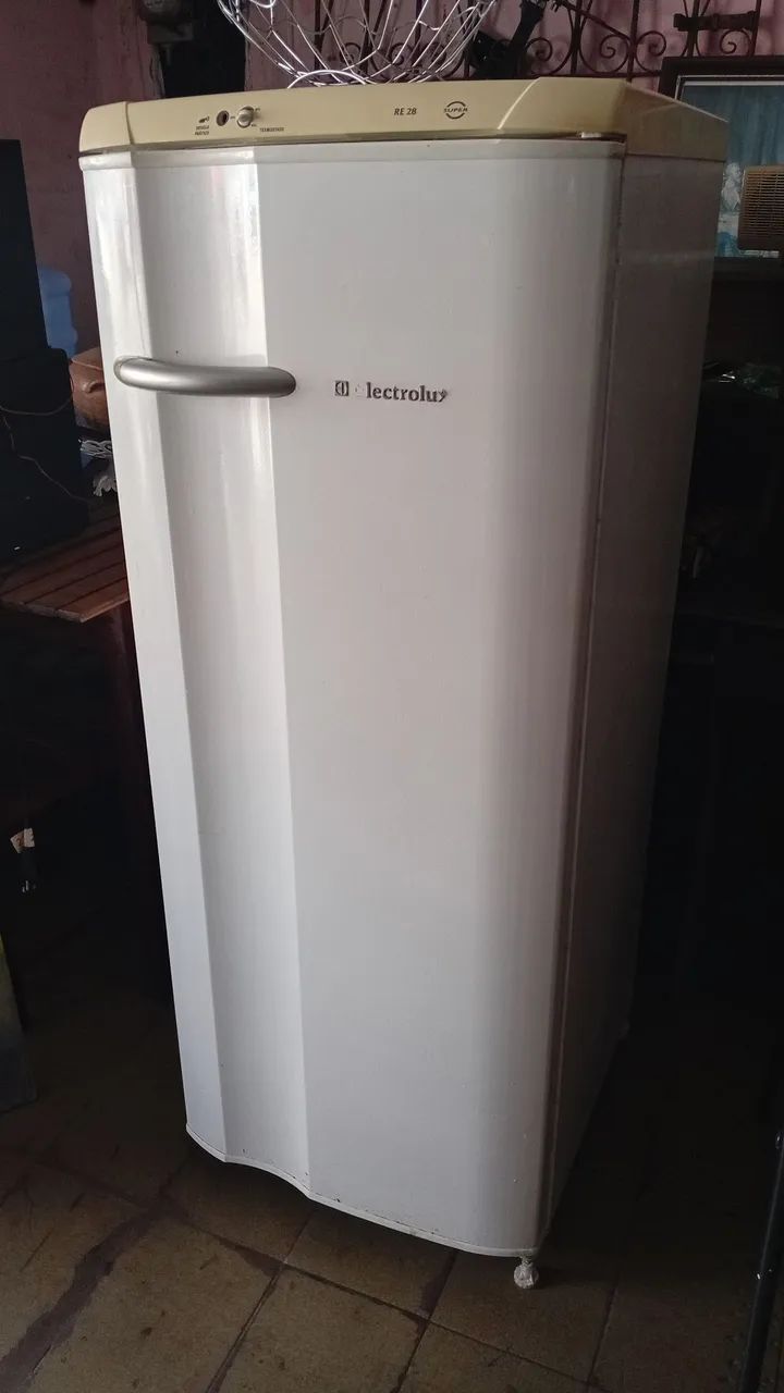 Geladeira toda em ordem Funcionando perfeitamente 