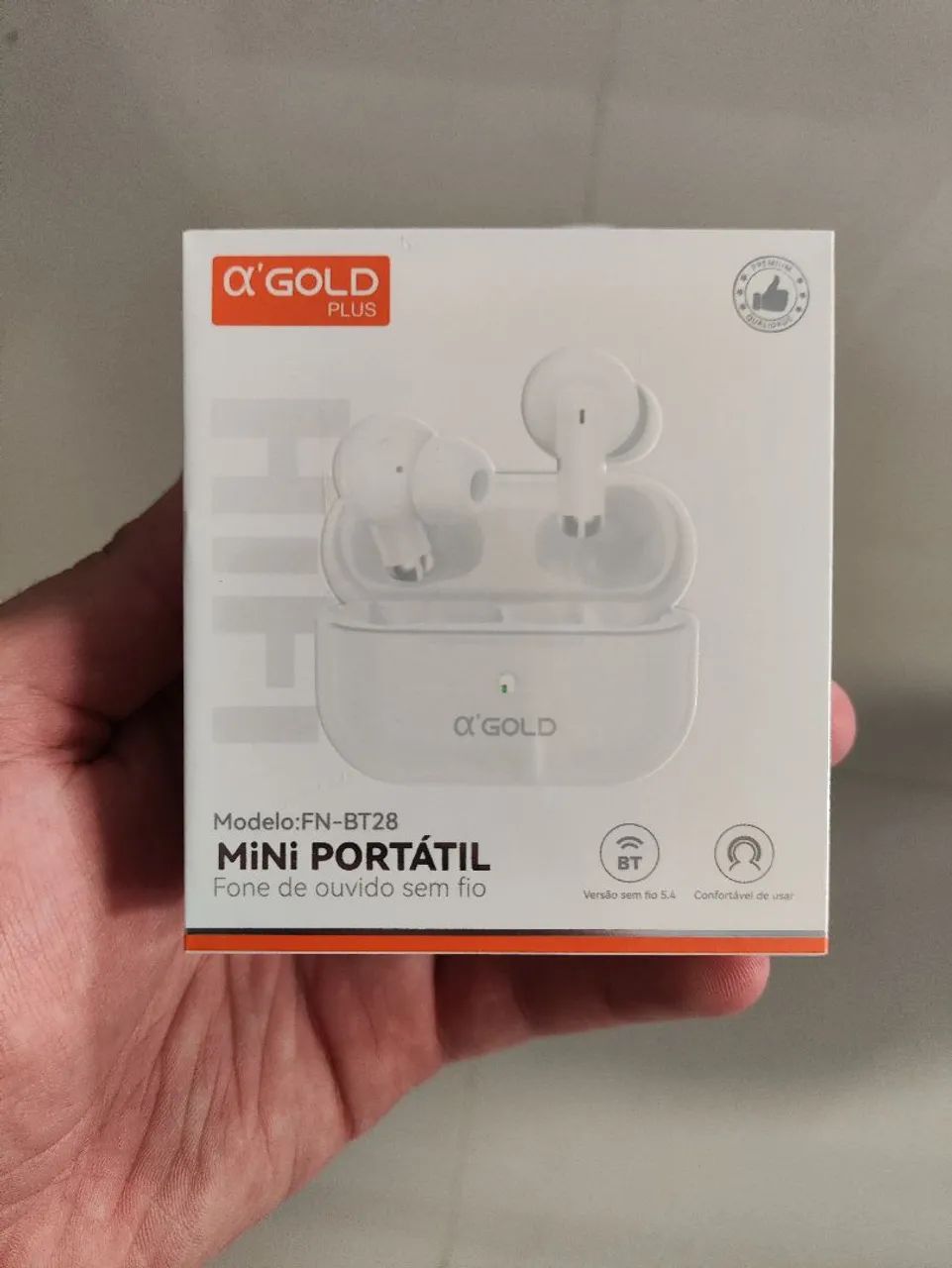 Bluetooth Headphones Imitating iPhone