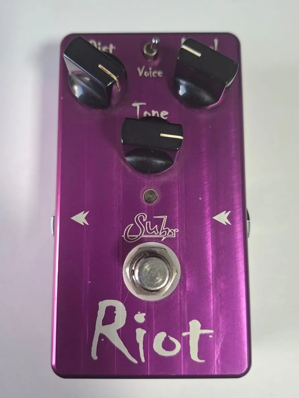Pedal Suhr Riot Distortion - Instrumentos musicais - Setor
