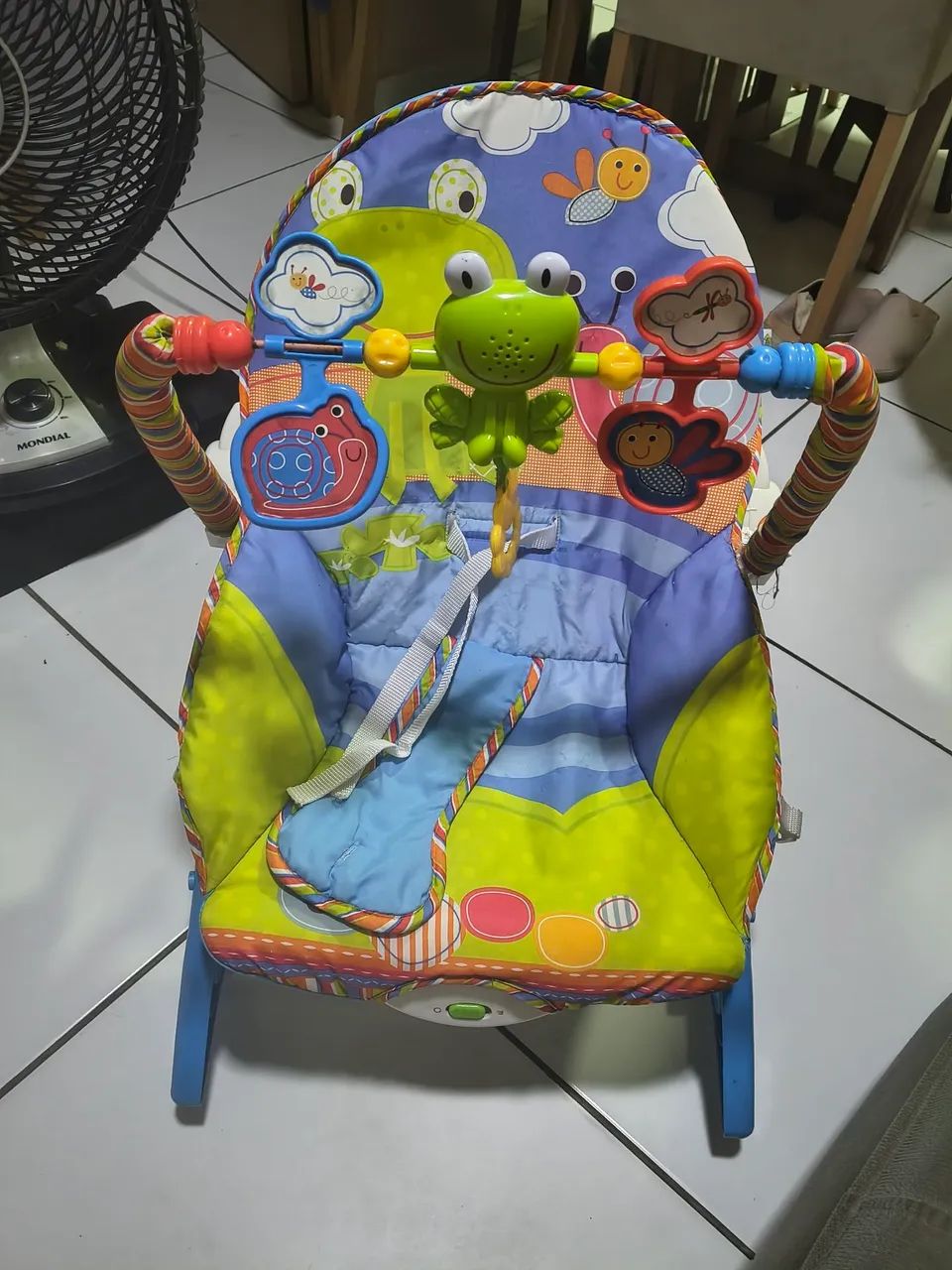 Cadeirinha de descanso para bebê 