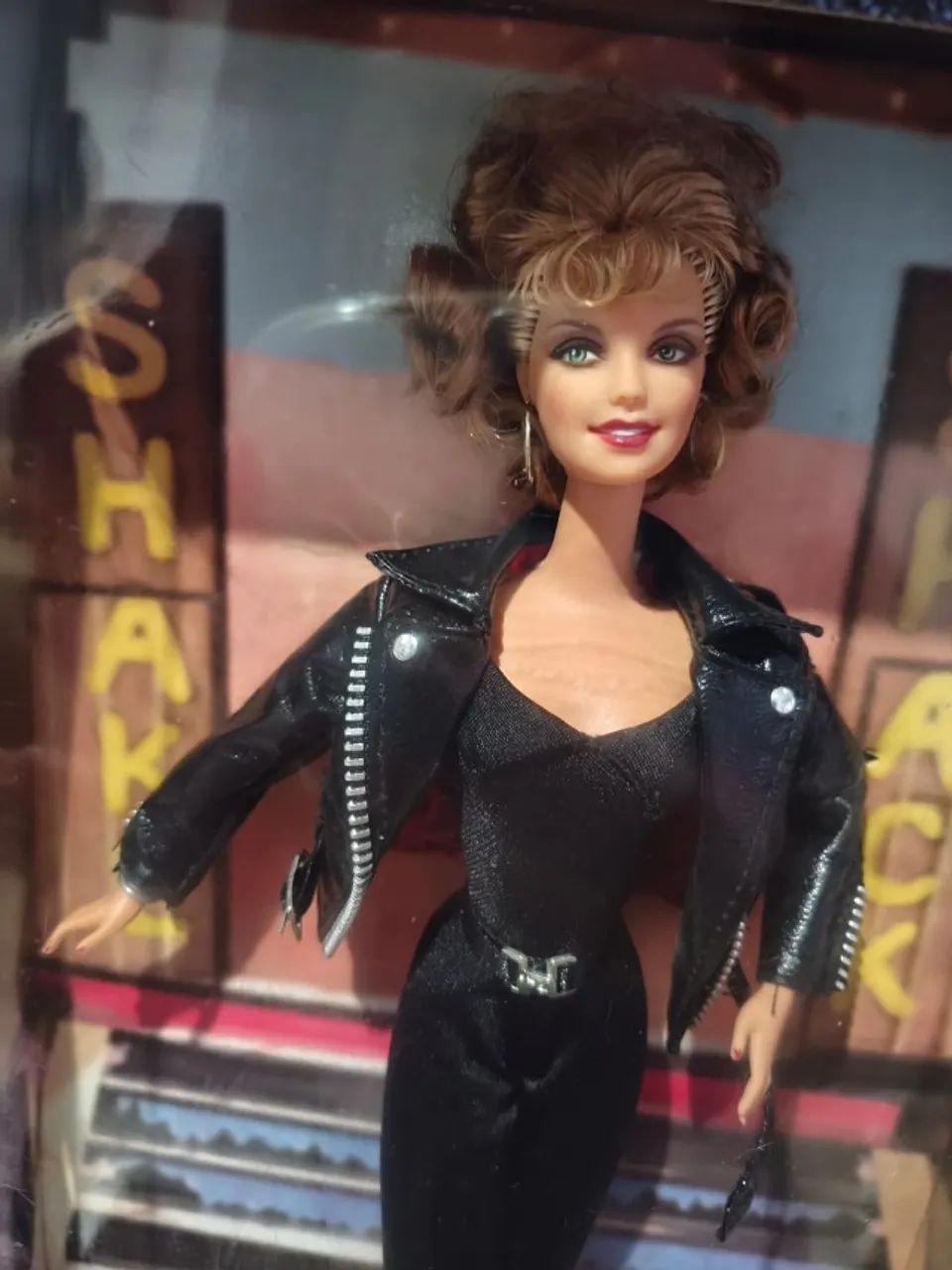 Boneca Barbie Collector Grease Sandy - Foto 2