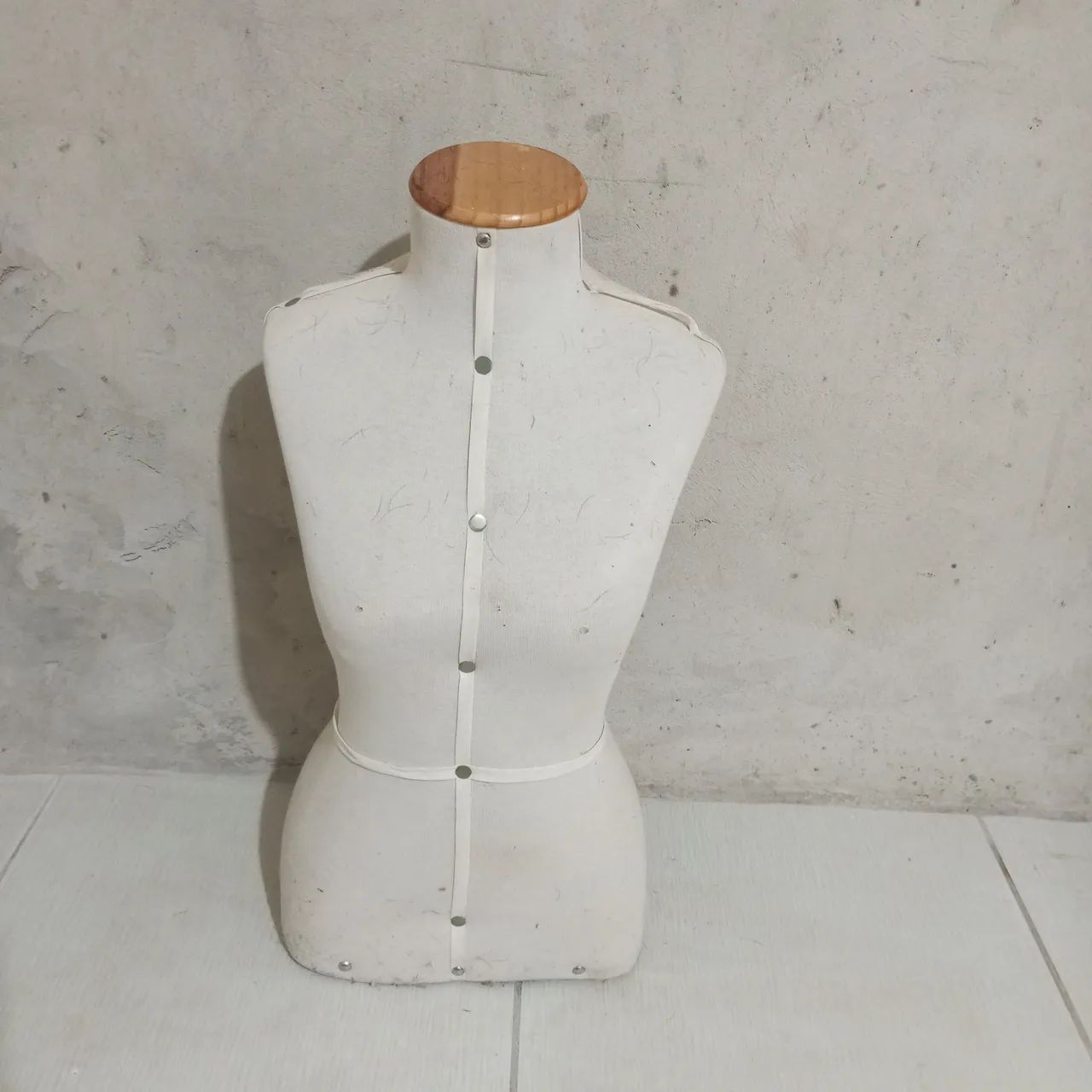 Maniquim a venda 