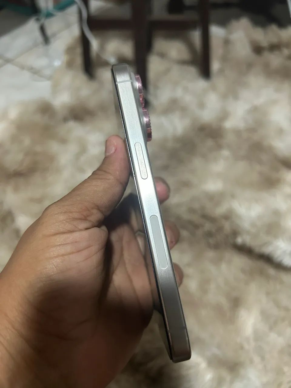 Celular iPhone 15pro - Foto 2