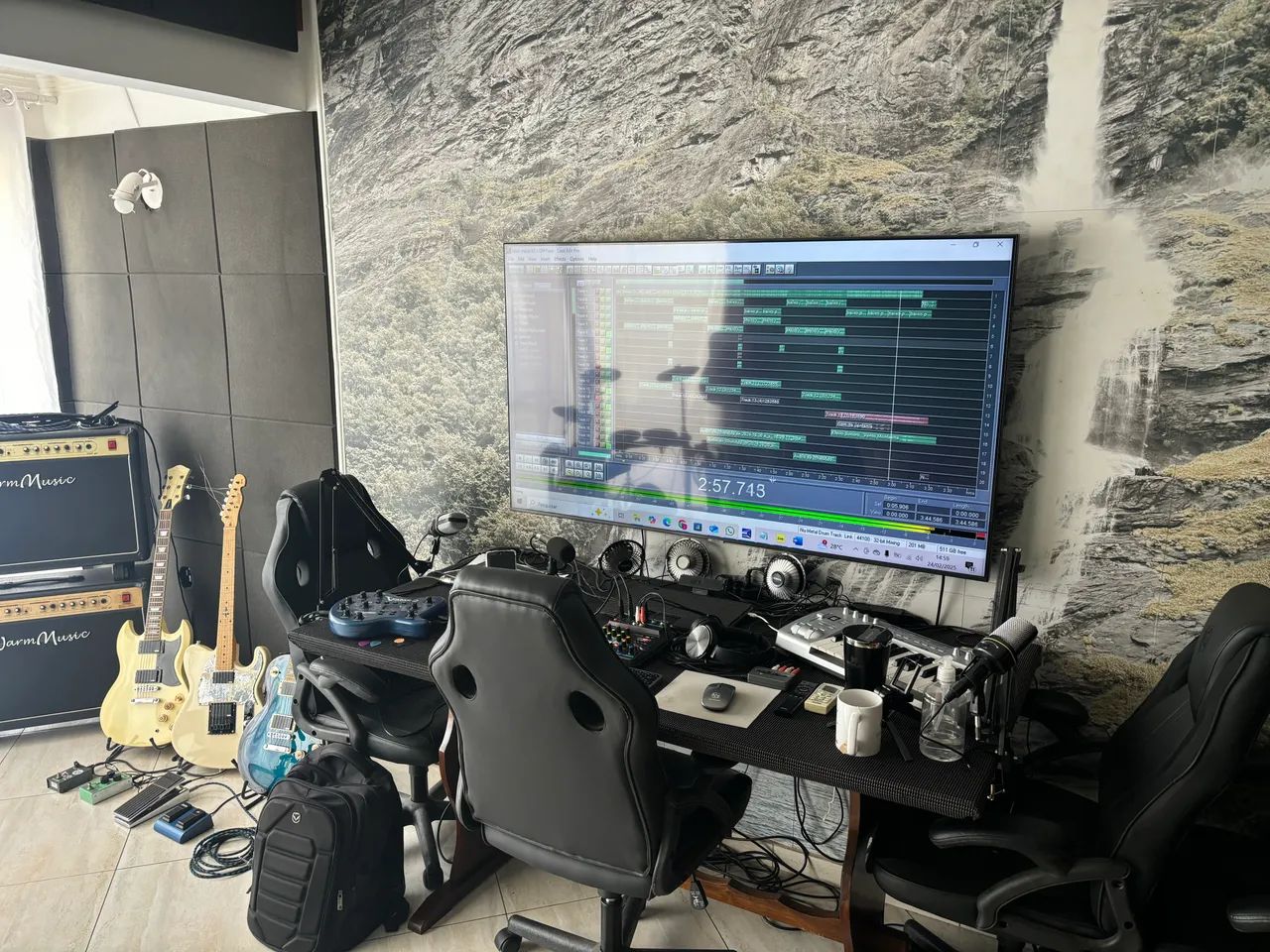 Aulas de Guitarra e Violão para iniciantes no estúdio - Foto 3